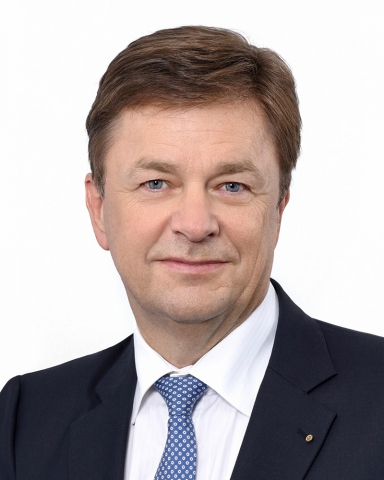 Dr. Torsten  Angermann
