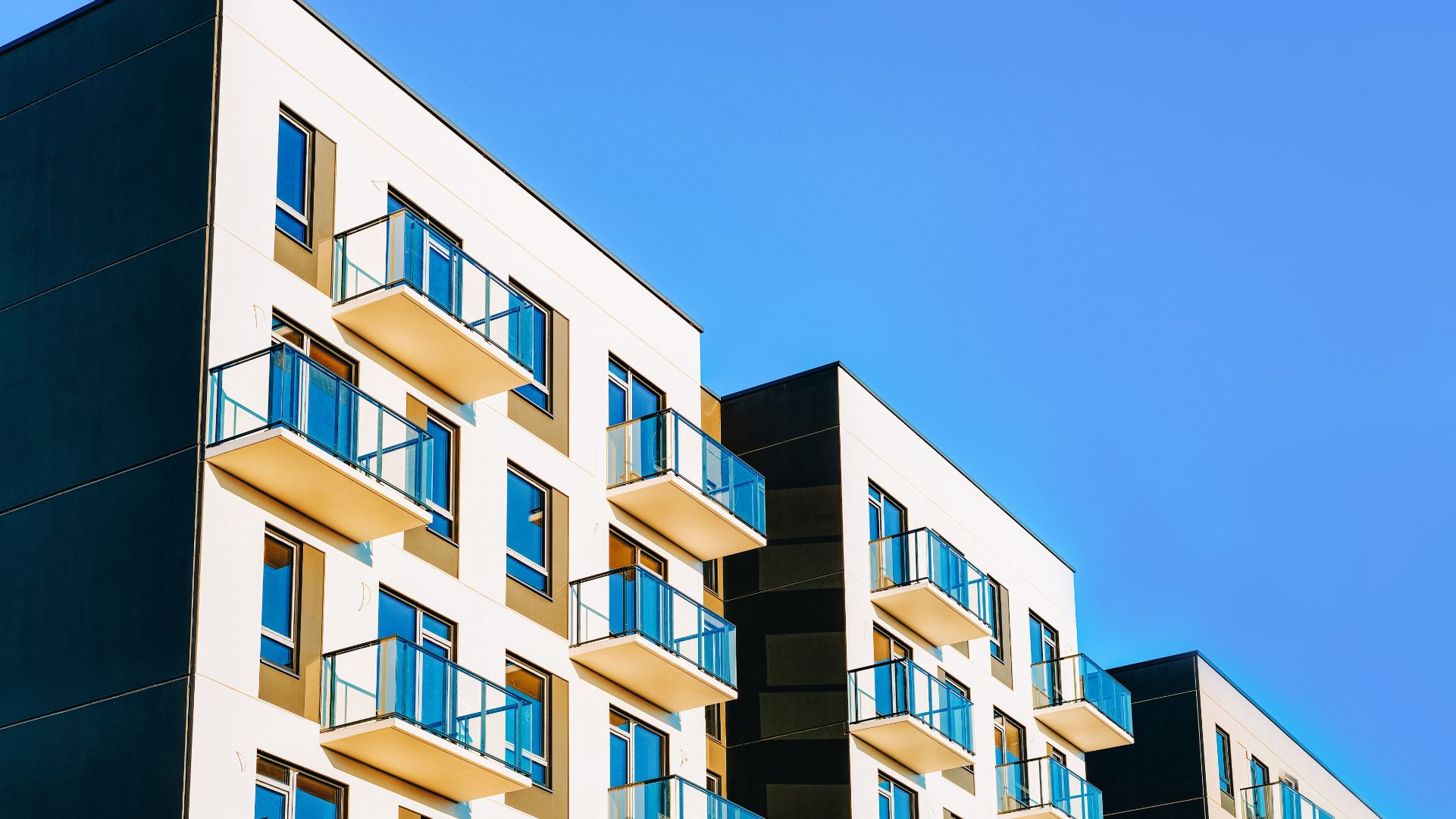 REIT 1 Ltd. has issued bonds