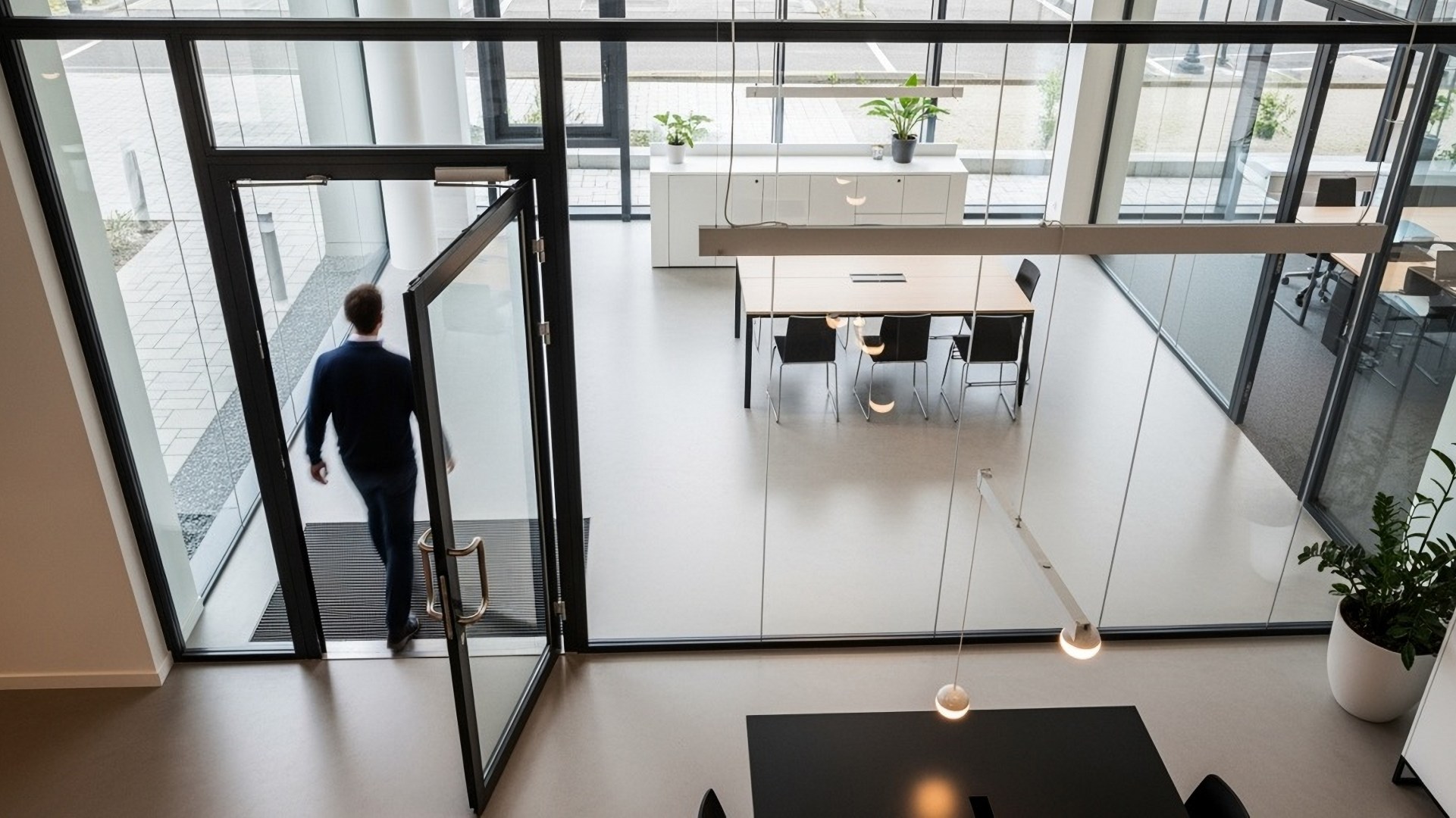 Transom Capital Group has acquired Binswanger Glass